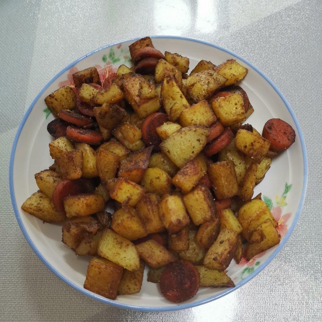 孜然火腿土豆丁