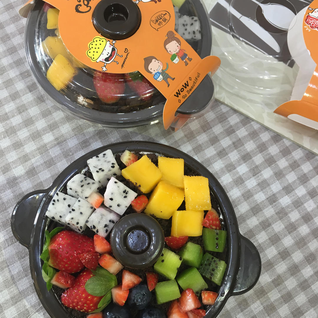 蛋糕水果盒子
★快手美味甜品★