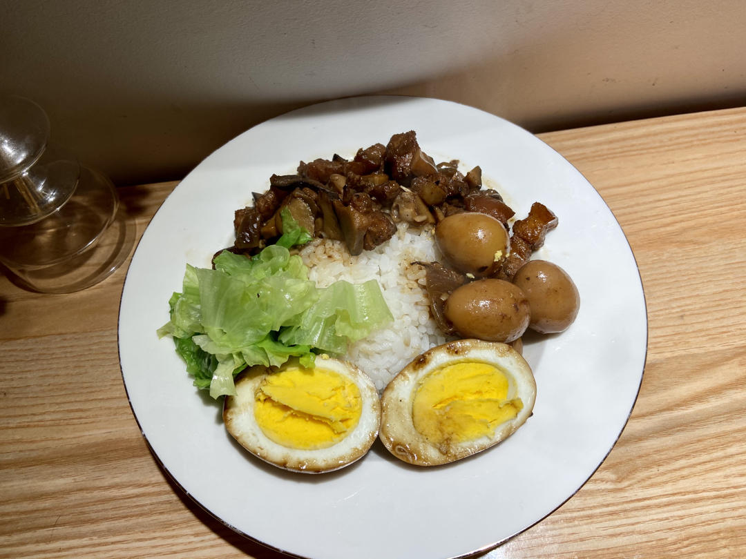 好吃到停不下来的卤肉饭
