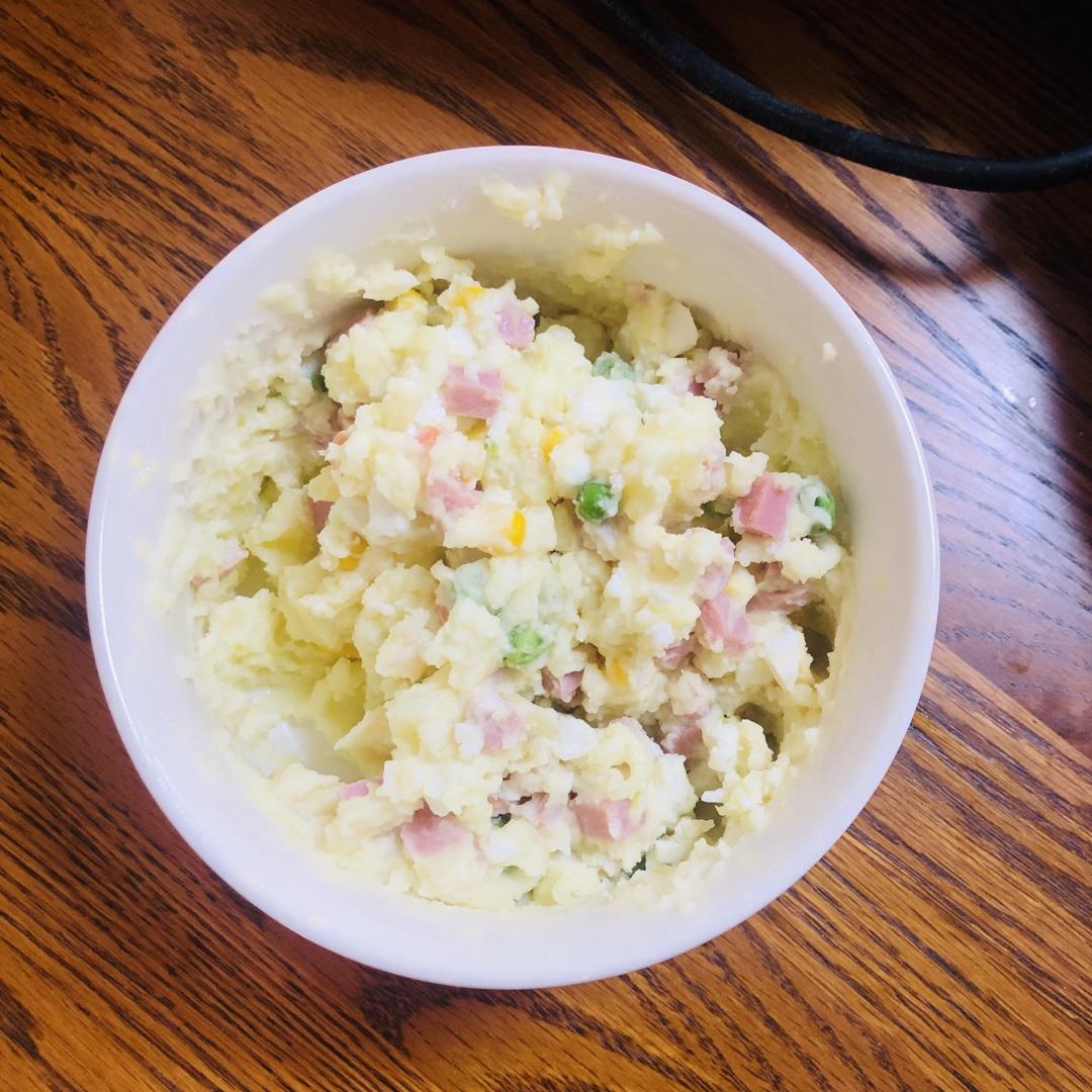 用料很足の土豆泥沙拉