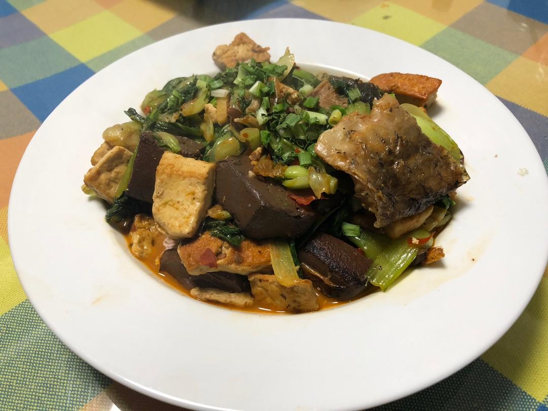 美味烧腊鱼