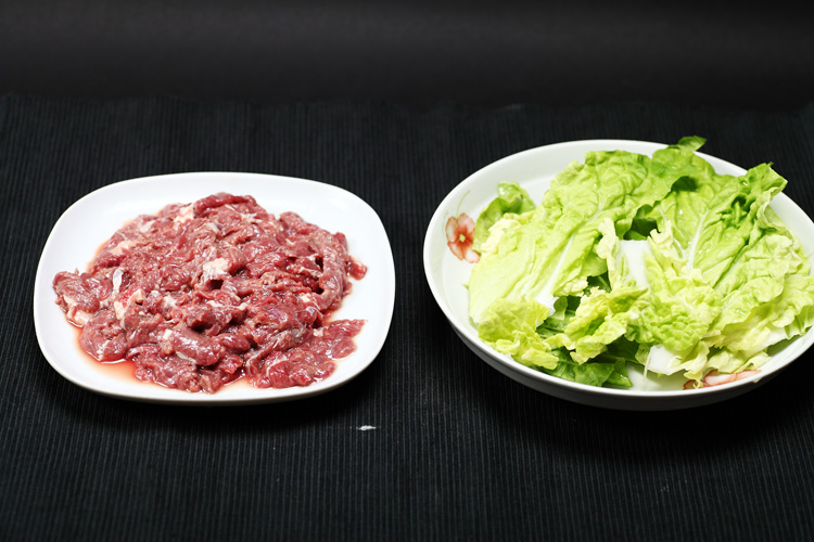 干炒牛肉面 超级惹味武汉小吃 菜男烧小菜的做法 步骤1