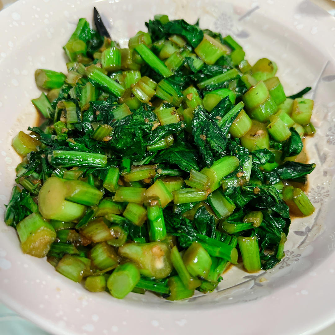 好吃的肉酱炒菜心