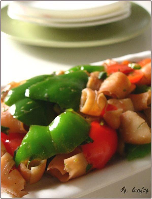 双椒烩墨鱼的做法