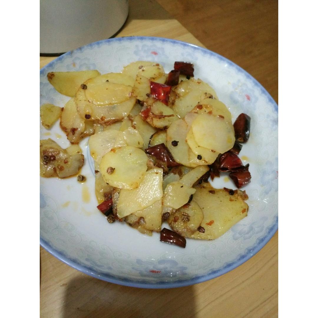 干锅土豆片