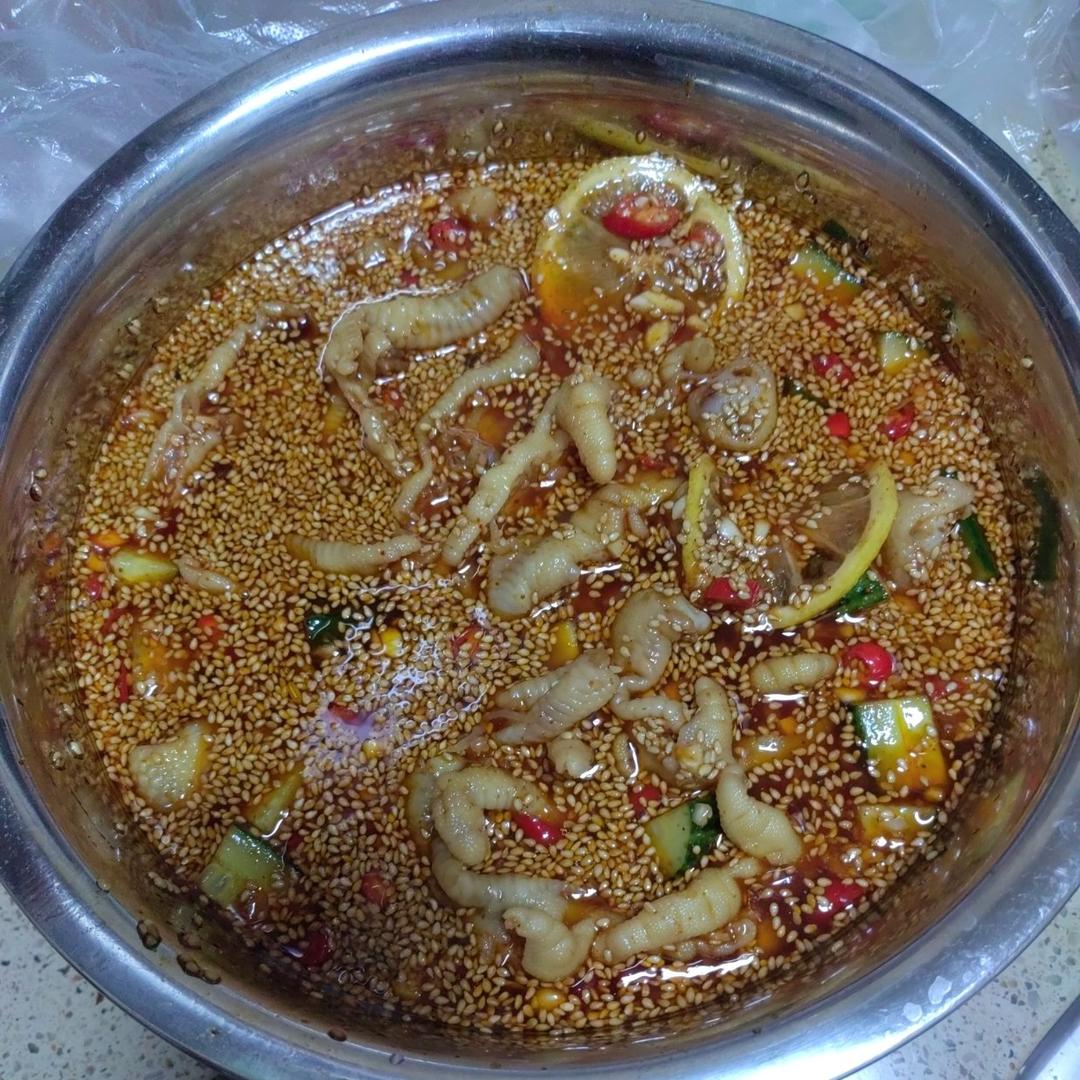 酸辣脱骨鸡爪