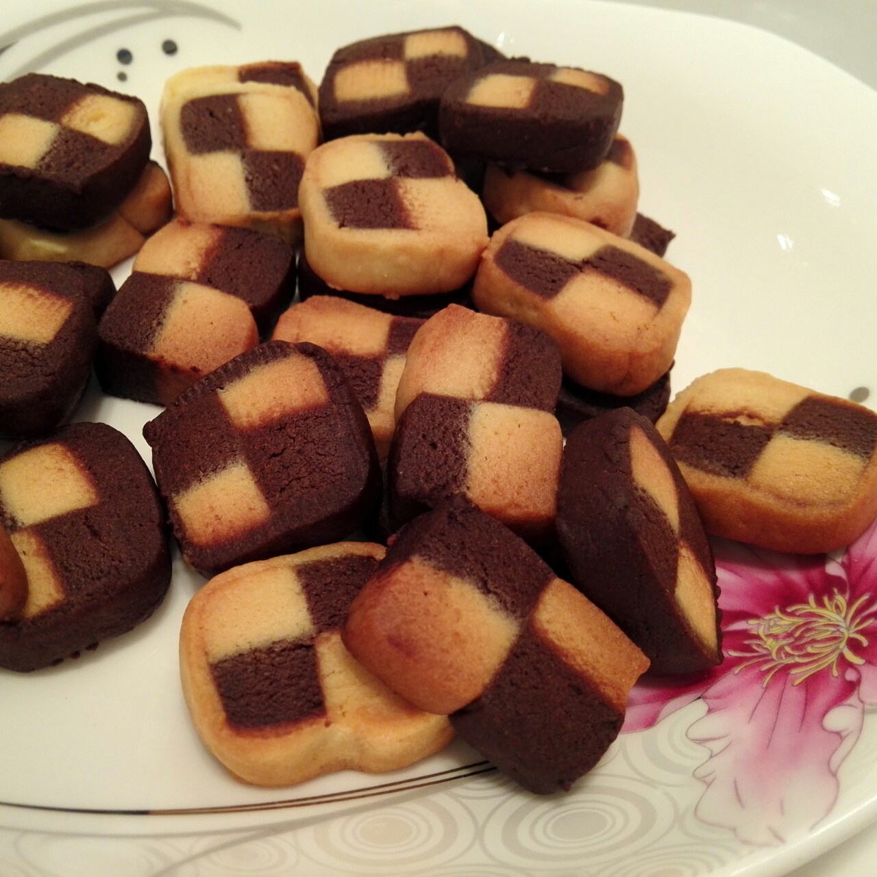 双色小棋格饼干