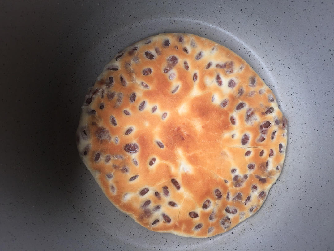 免烤箱‼️一口平底锅就能做的糯叽叽红豆饼
