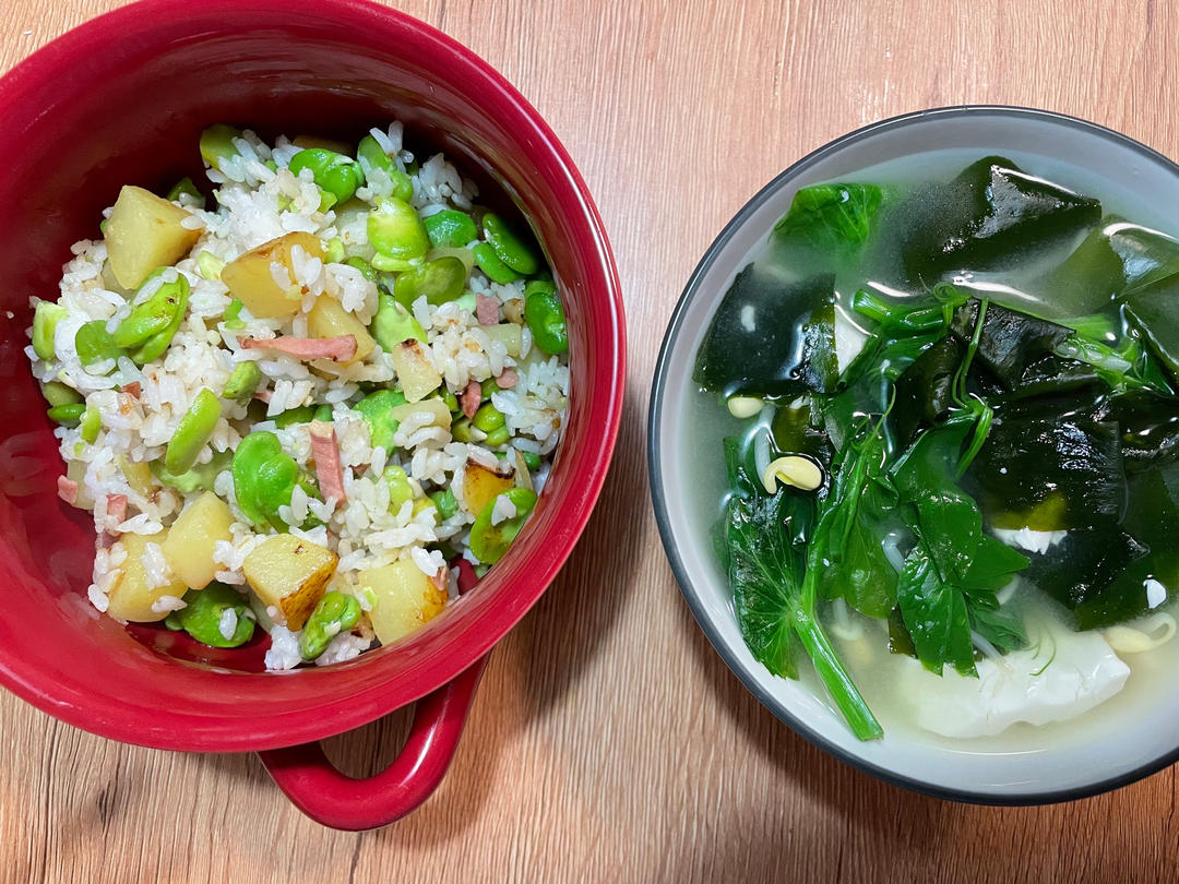 土豆焖饭（洋芋孔饭）家常超简单版（亦可解决掉上一顿的剩饭）