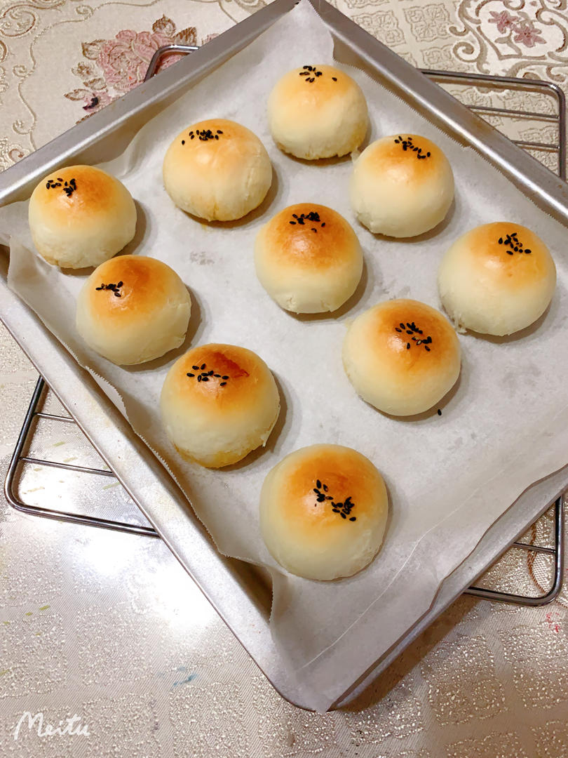 层层酥脆的完美蛋黄酥