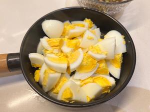 鸡蛋又又有新吃法🥚凉拌鸡蛋这样做巨香！的做法 步骤5