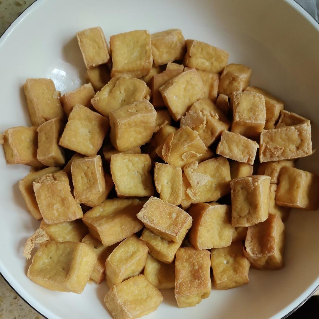 学会这个浇汁豆腐，再也不用去夜市摊了