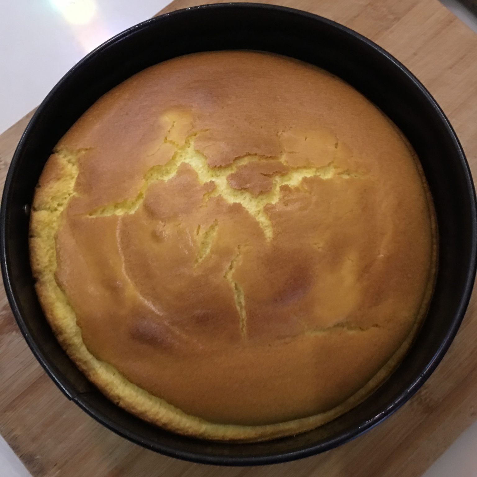 烤箱做蛋糕（戚风蛋糕的做法）