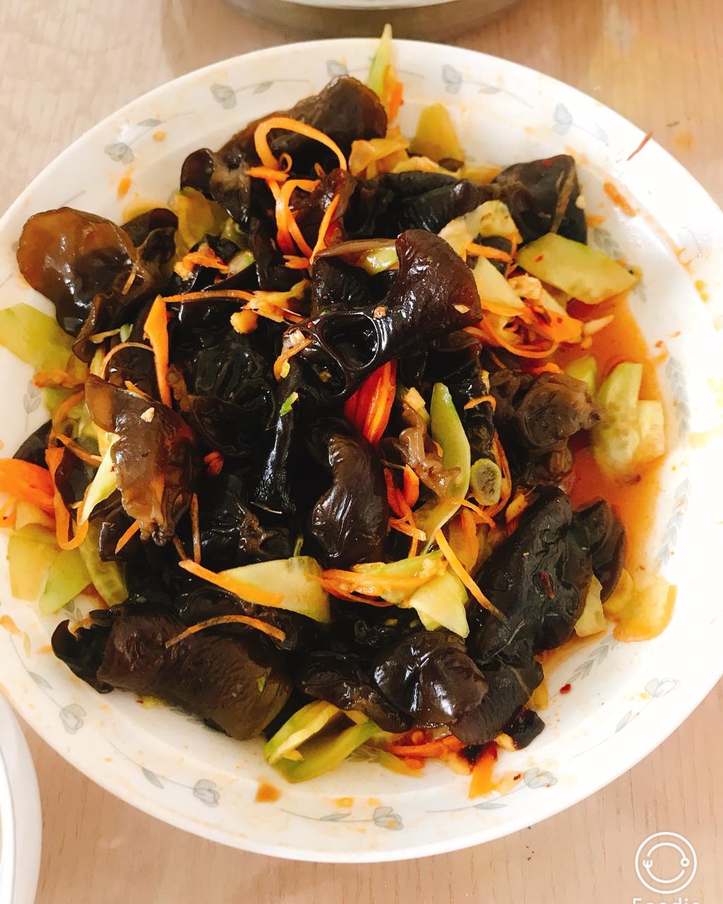 清爽下酒菜——凉拌木耳（芥末口味）