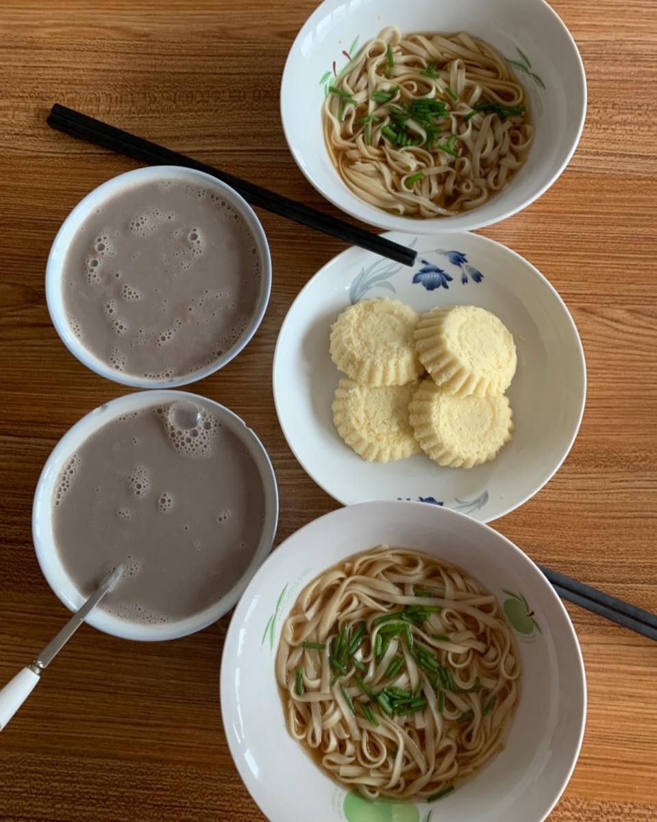 最美不过那碗阳春面