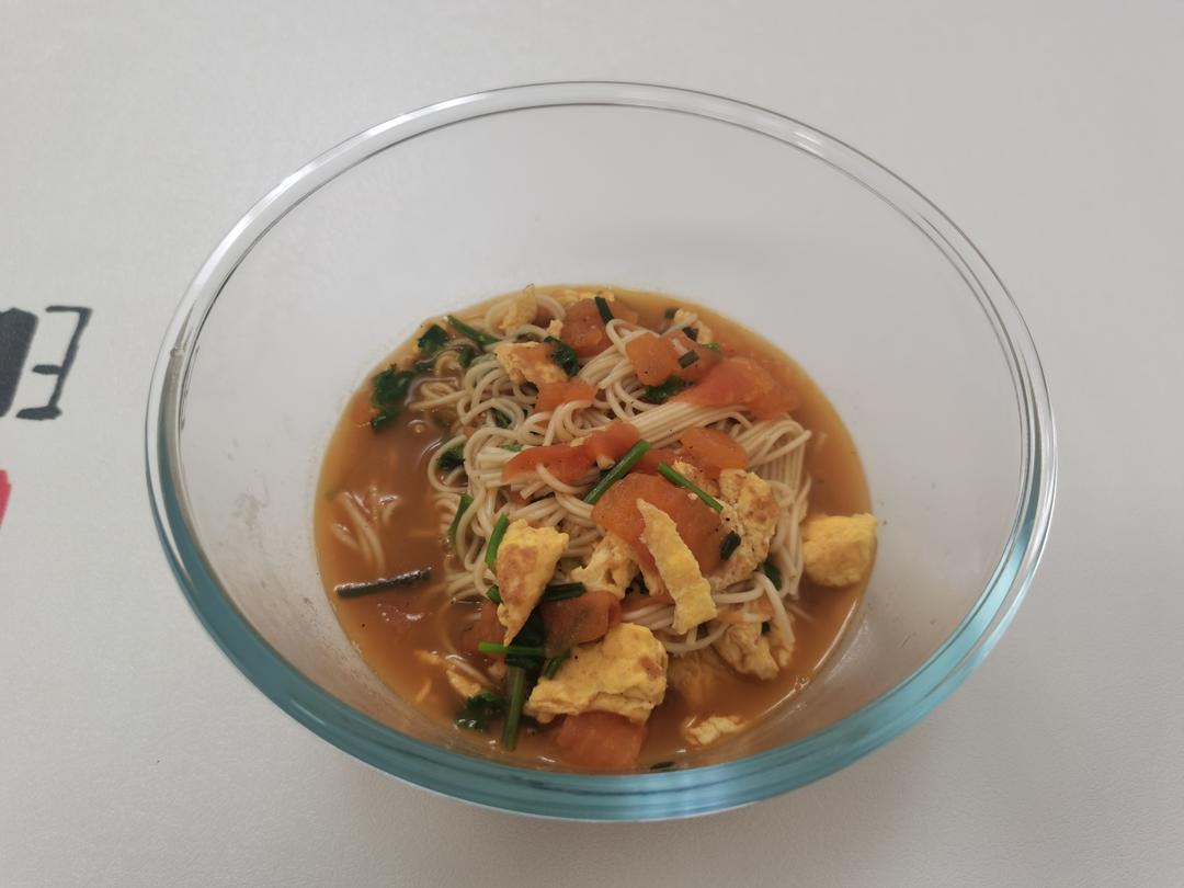 恨不得抱着锅舔的番茄鸡蛋面