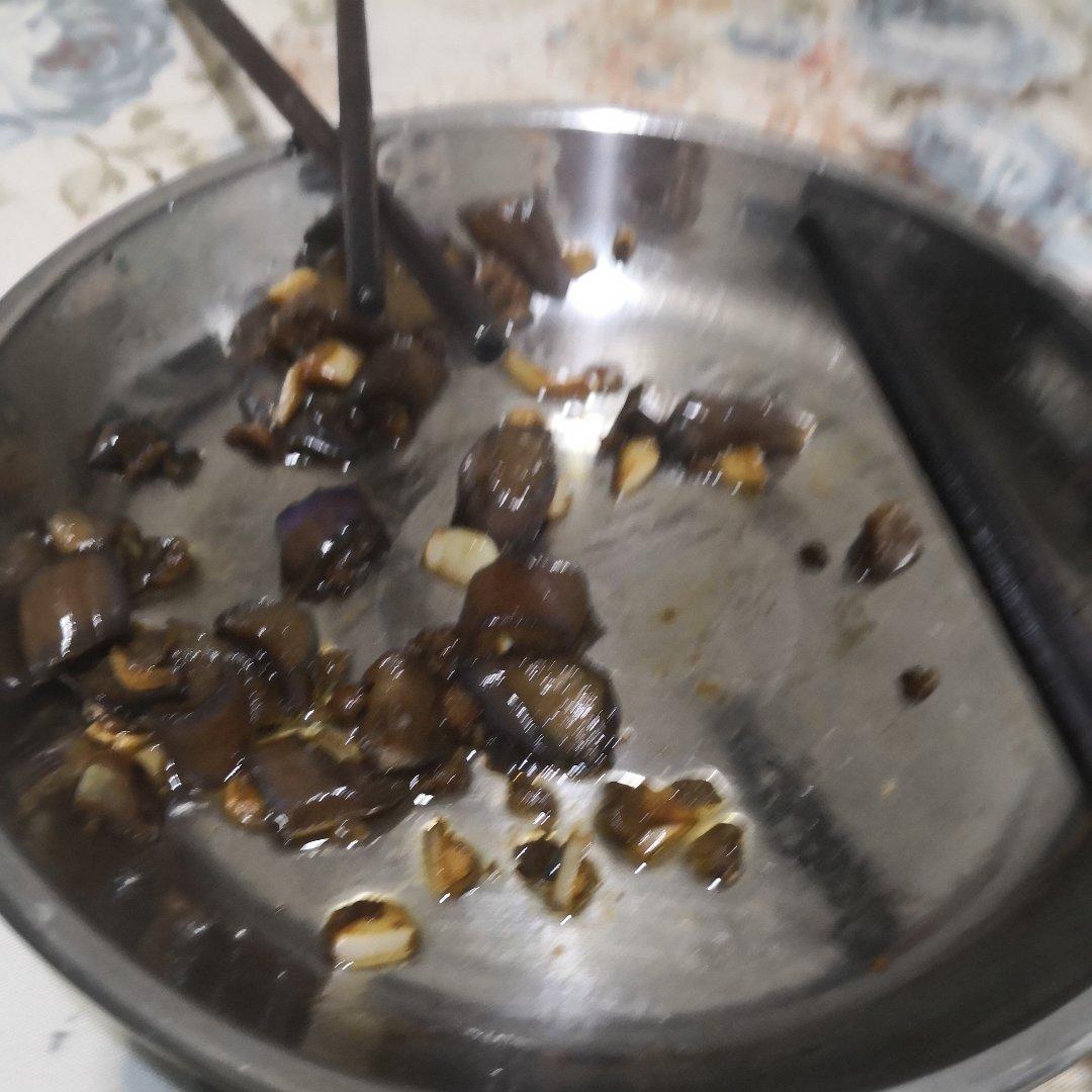 【健康三餐】蒜香肉末炒茄子