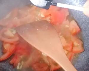 番茄炒包菜的做法 步骤3