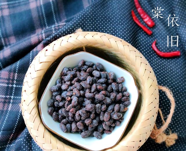 乡下亲戚晒的土豆豉的做法