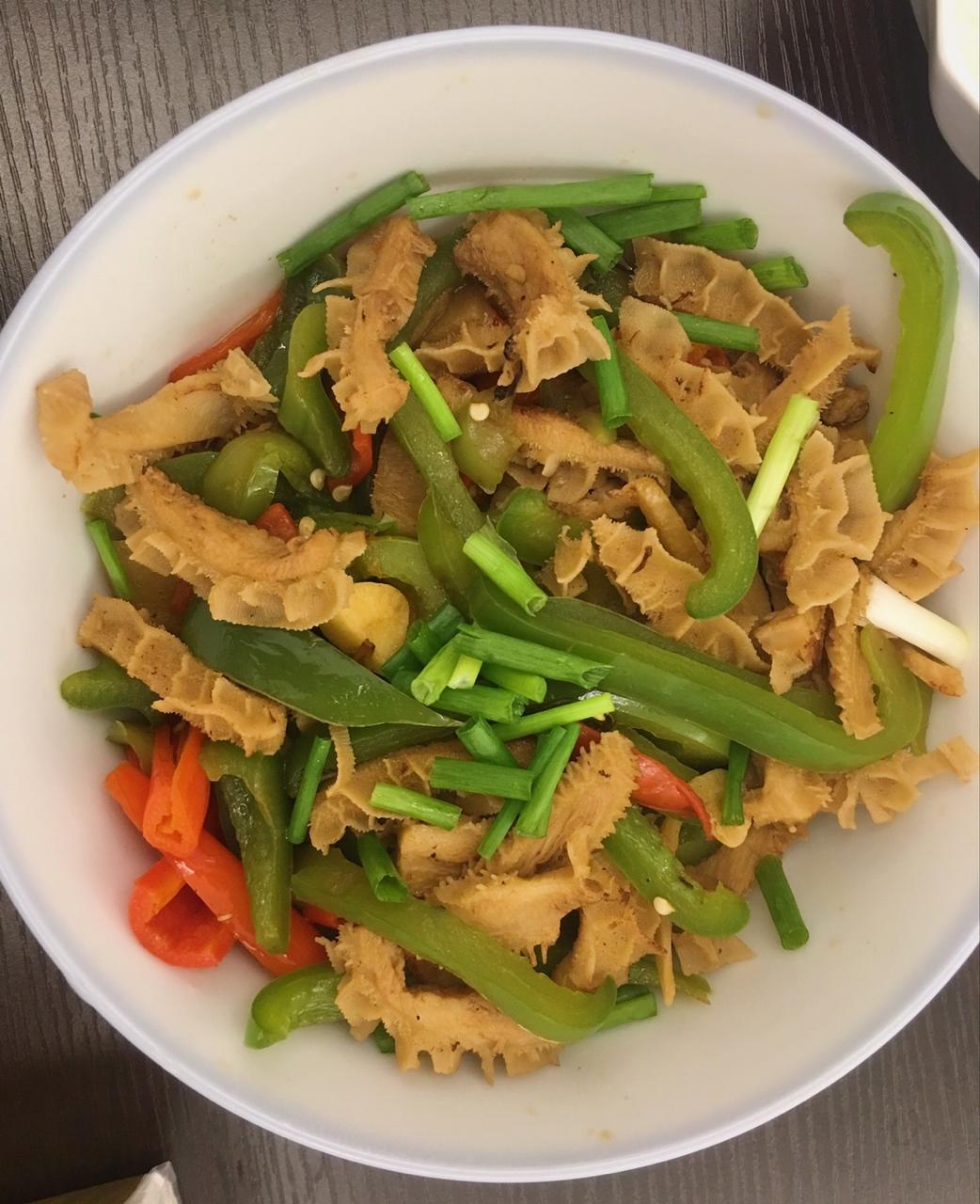 青椒炒牛肚丝