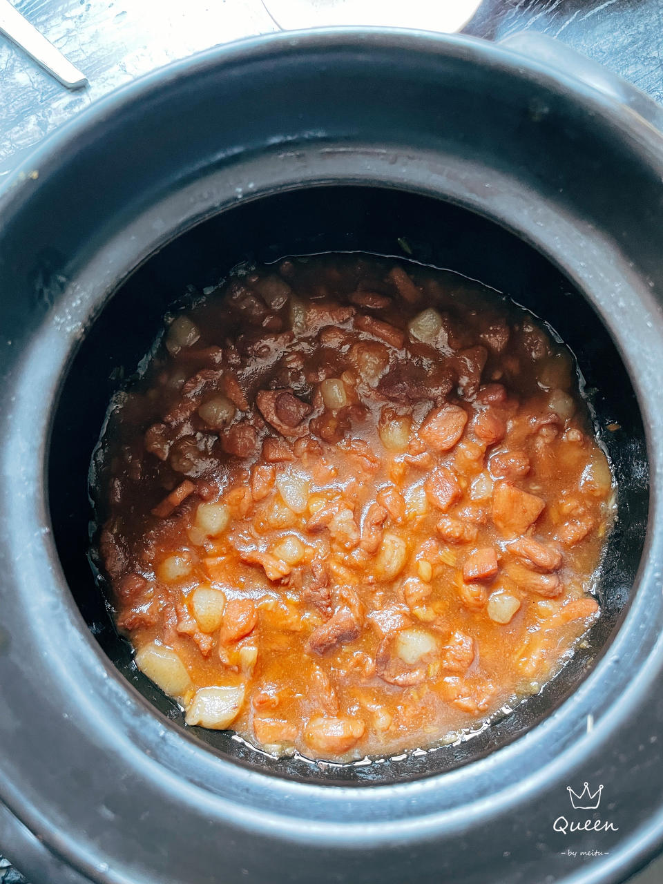 云朵般松软爆浆蜜汁叉烧包