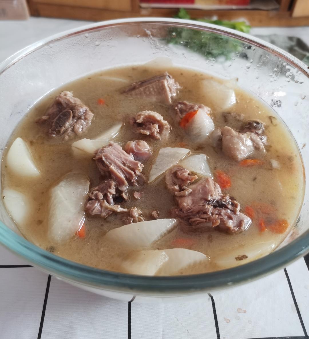 白萝卜鸭汤