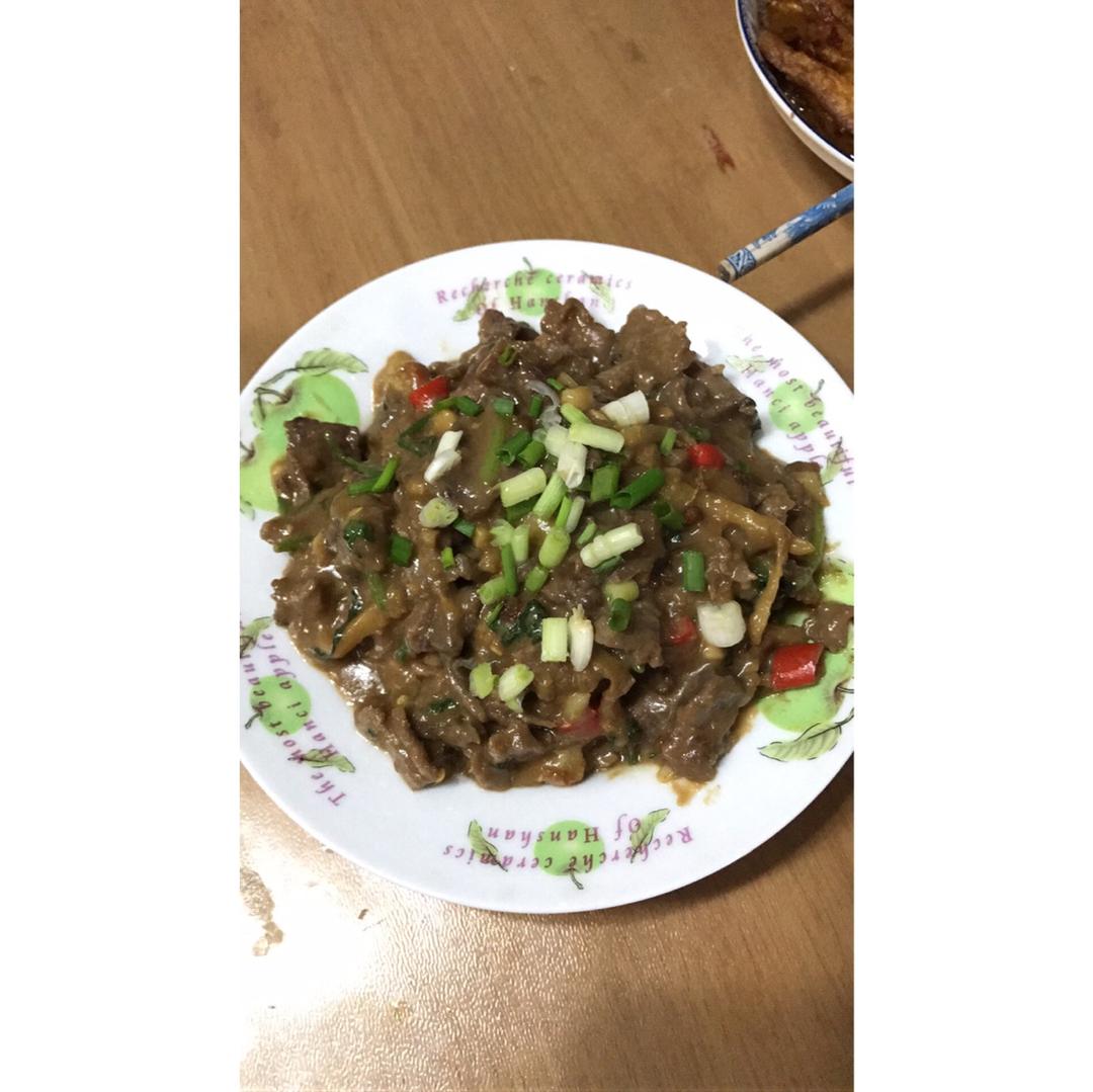 小炒牛肉--简单快手好吃