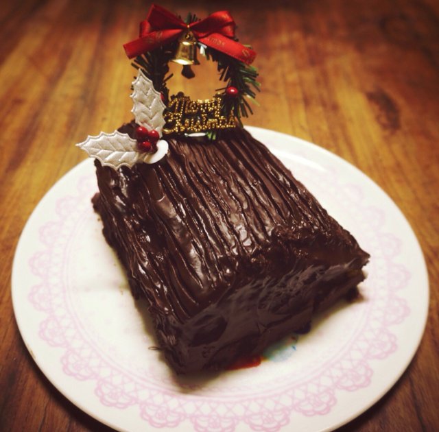 圣诞树桩蛋糕