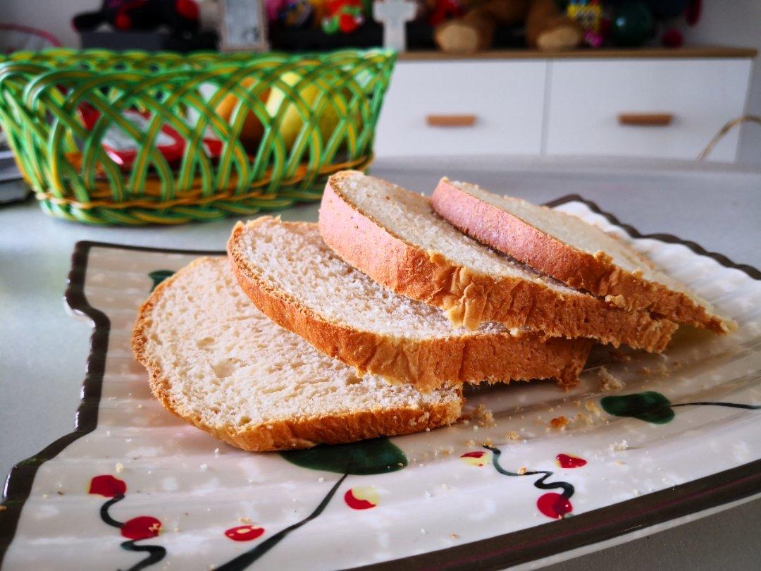 一次性发酵的全麦吐司