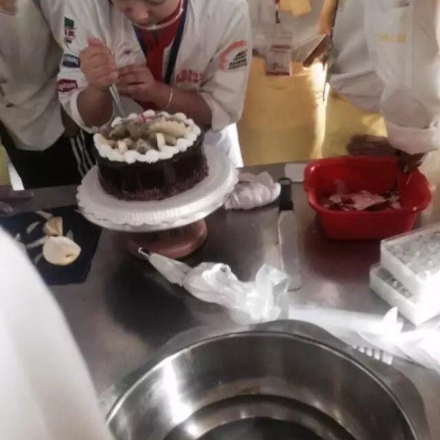 浓郁巧克力慕斯蛋糕（6寸）
