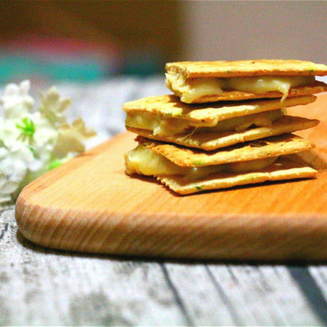 牛轧糖拉丝饼干