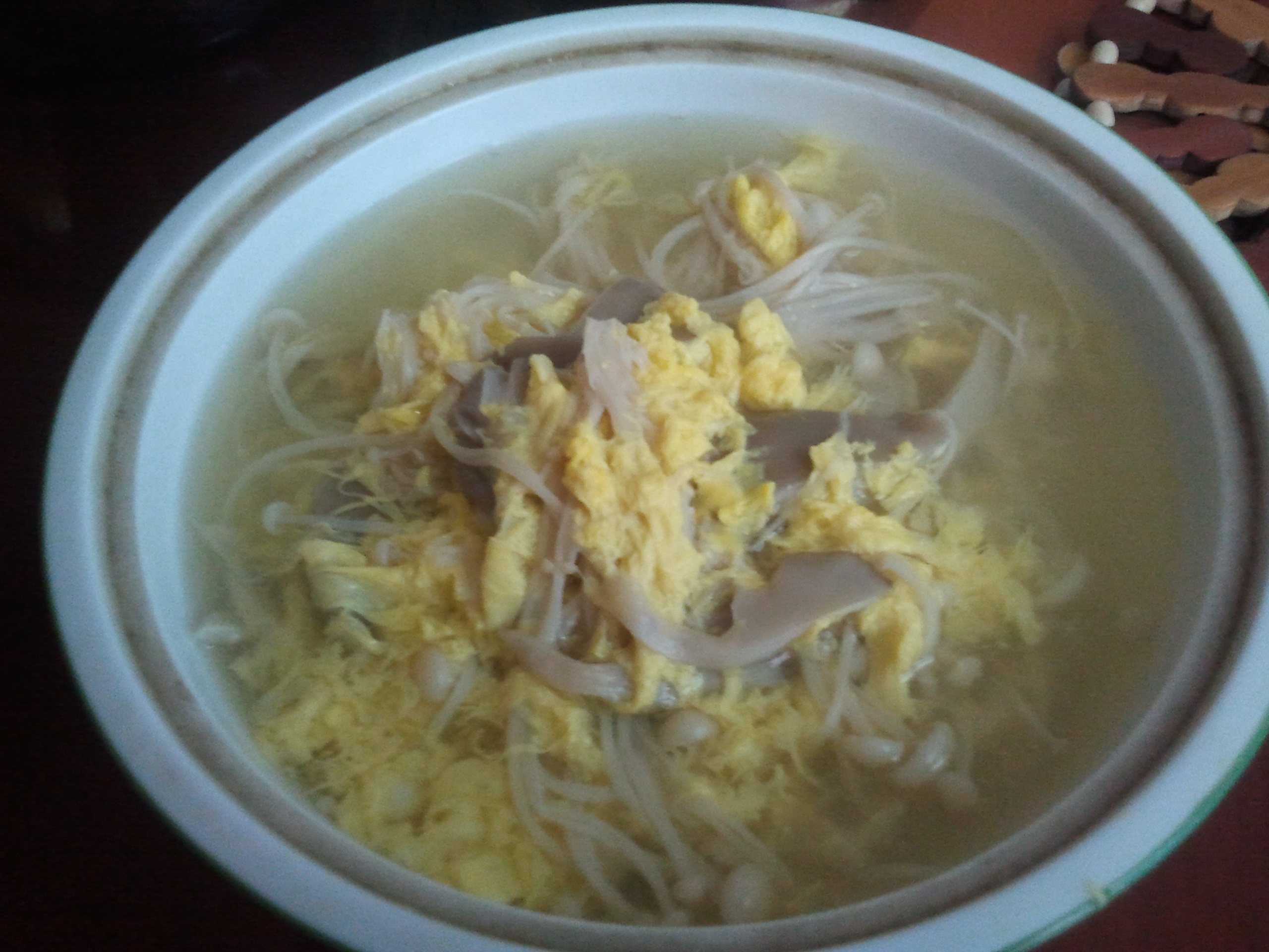 鸡蛋鲜菌汤
