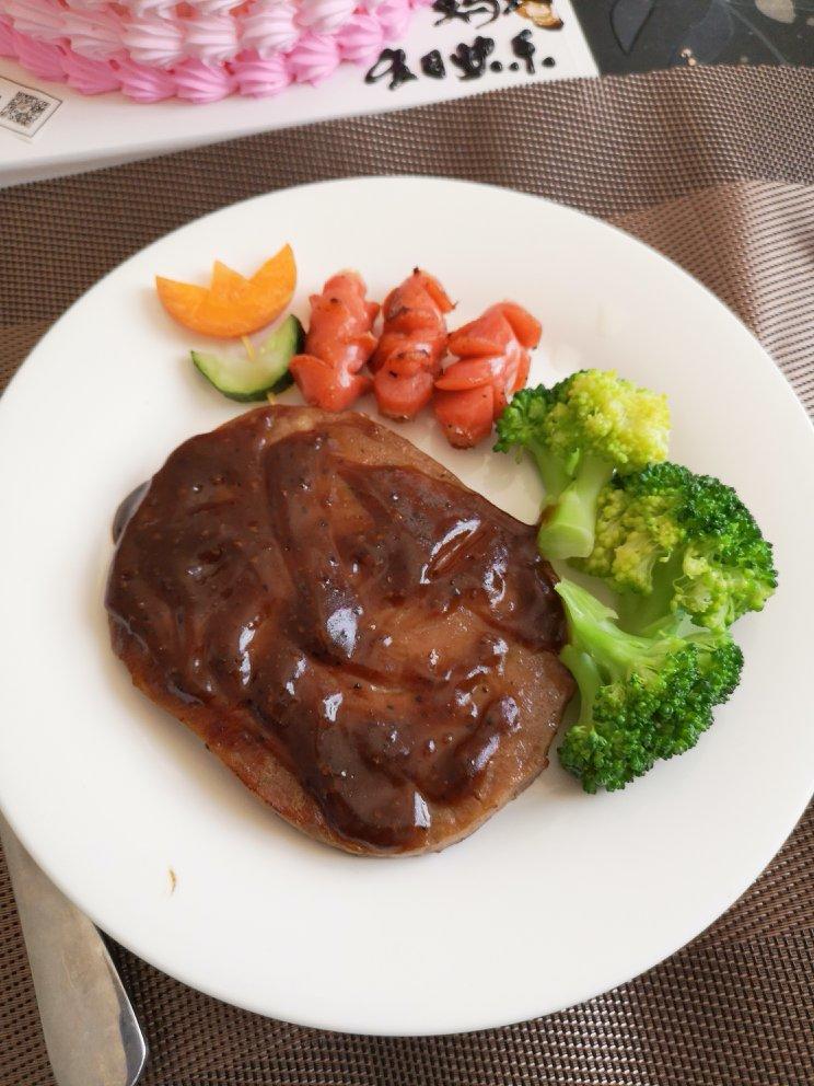 黑椒牛排