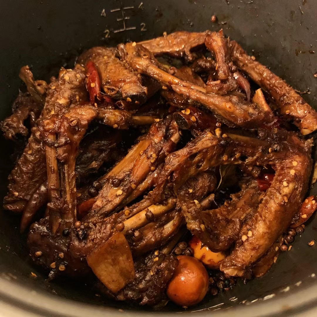 自制周黑鸭卤鸭翅鸭锁骨甜辣