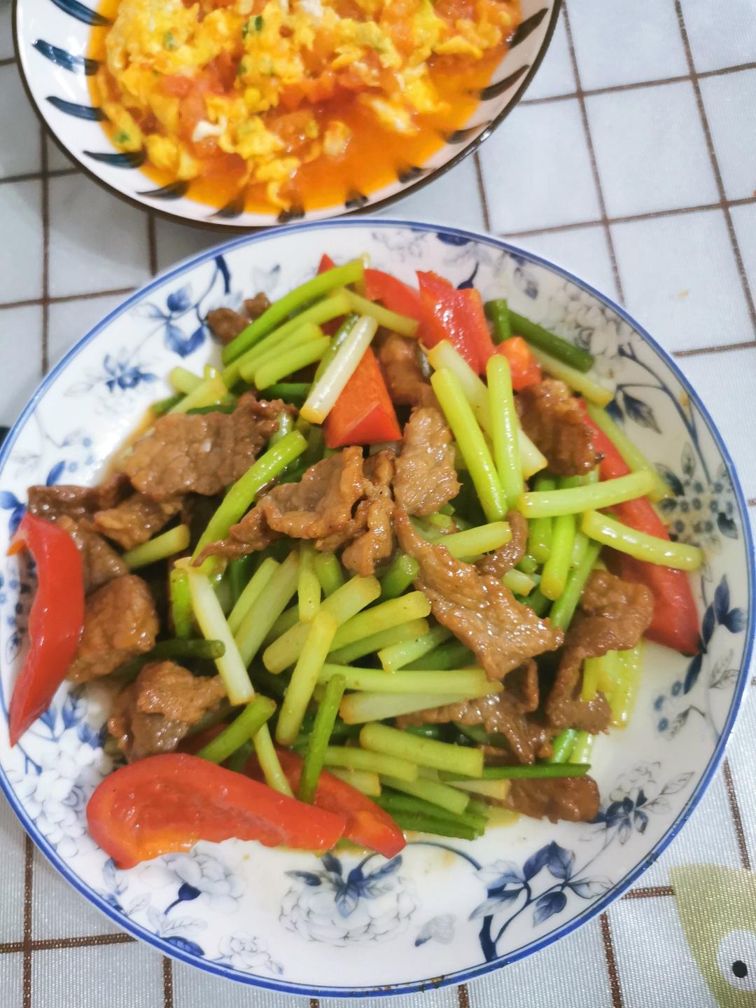 蒜苔炒肉丝最好吃的做法！味道鲜美，下酒下饭