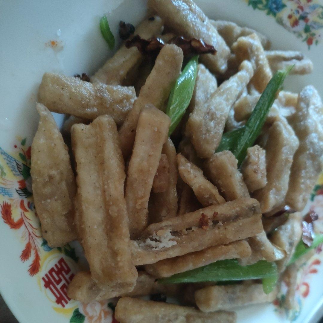 没有一节藕能活着走出湖北——湖北名菜麻辣鲜香的【干煸藕丝】【家常菜系列10】