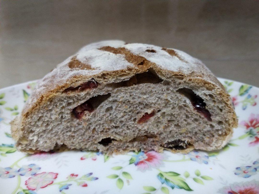 全麦蔓越莓核桃软欧包