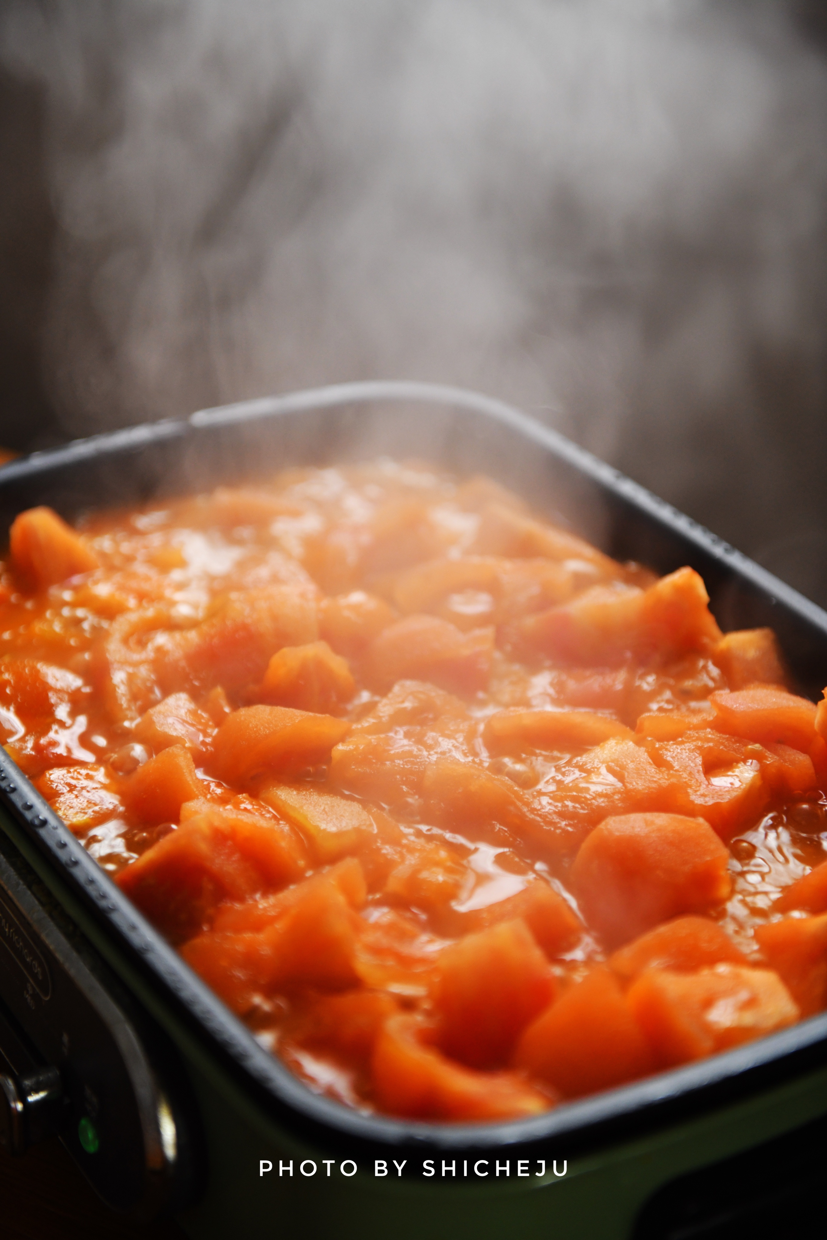 下雪夜，你需要温暖的--番茄牛尾骨汤的做法 步骤7