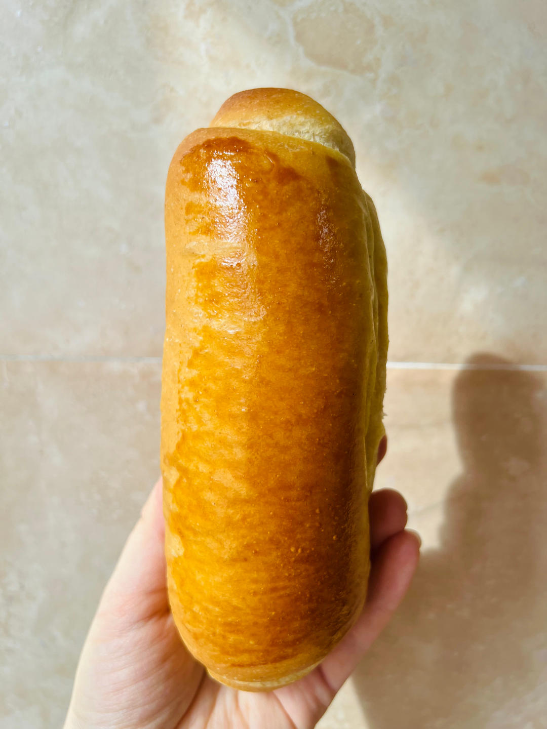 又香又软又拉丝，咬一口奶香十足！超治愈的淡奶油波兰种小餐包