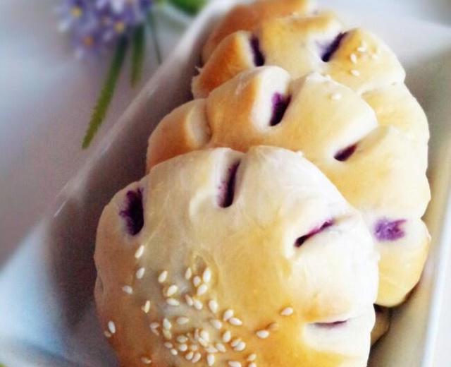 #松下面包魔法学院之烘培达人#紫薯花朵面包的做法