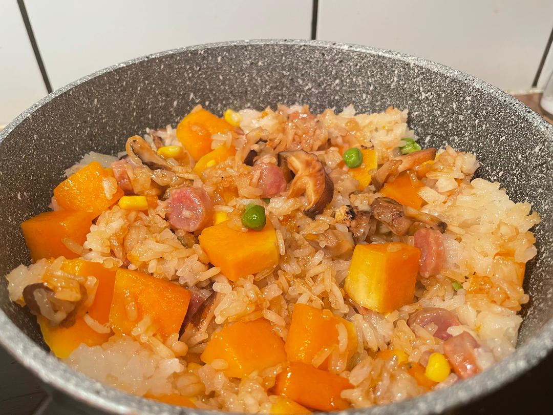 美味到不行的南瓜饭