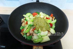 泰式南瓜鸡肉绿咖喱的做法 步骤12