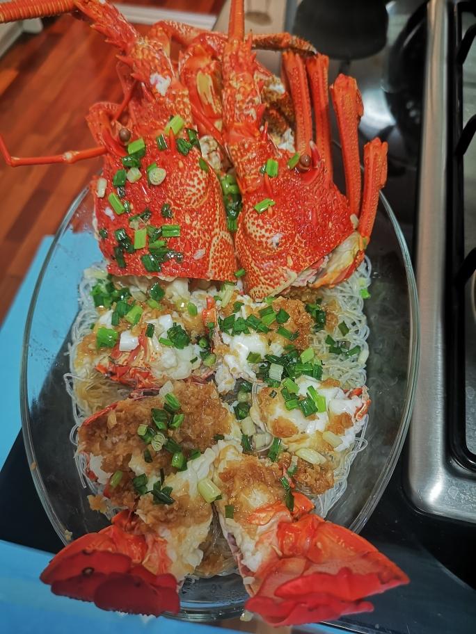 蒜蓉澳龙的做法