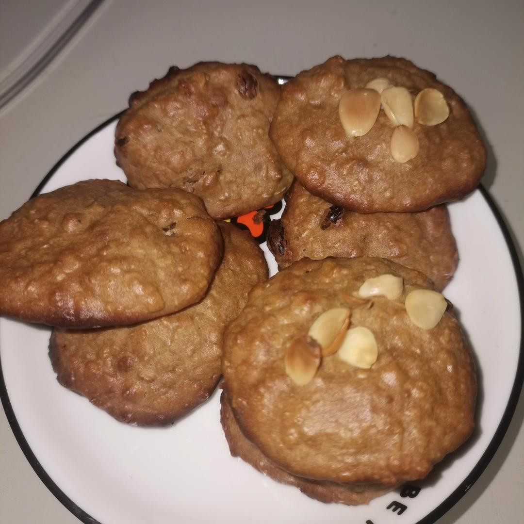 燕麦饼干，无黄油配方无需打发，保证各个酥掉渣，不干不噎不变硬