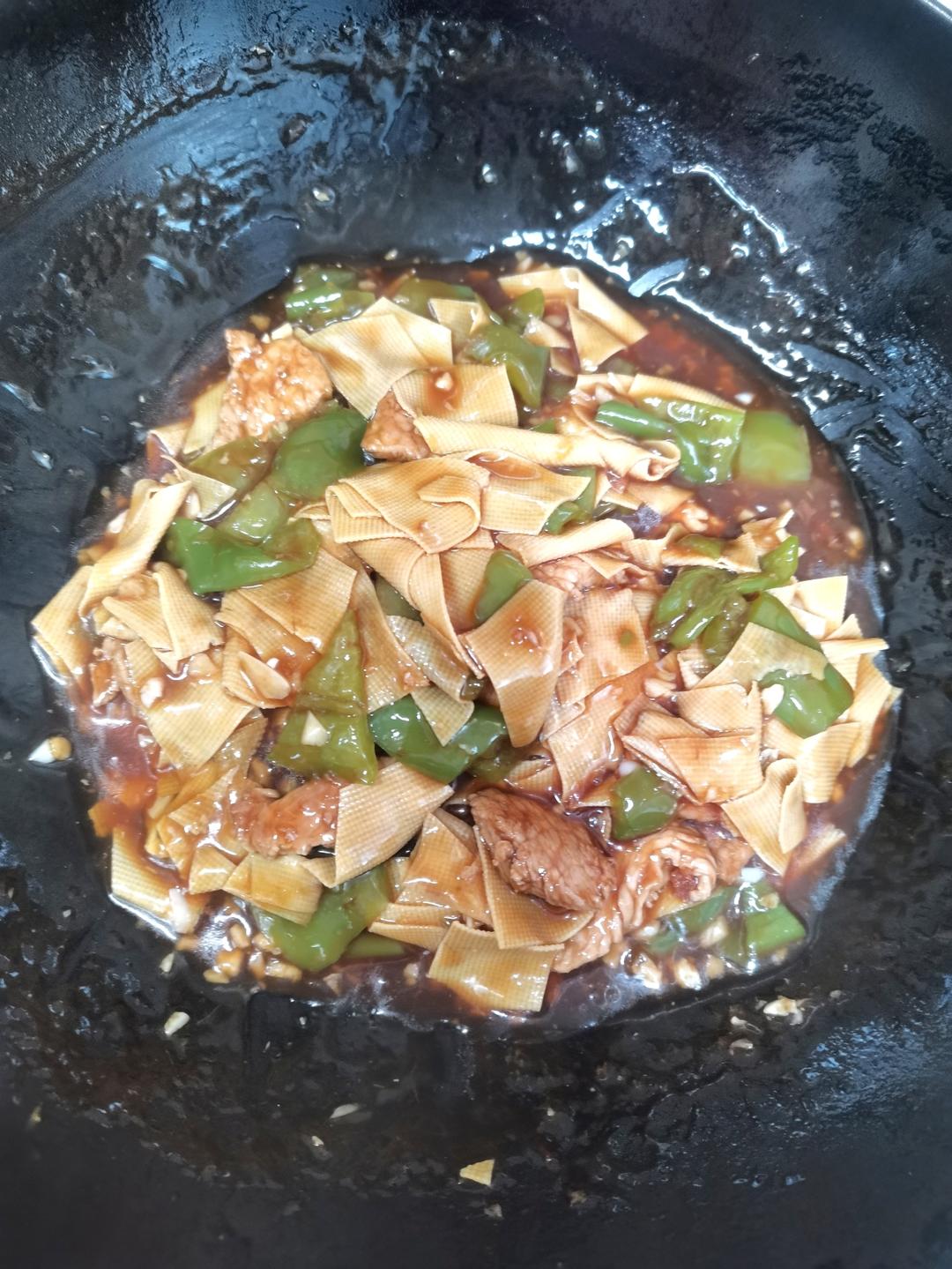 不用厨艺的尖椒干豆腐