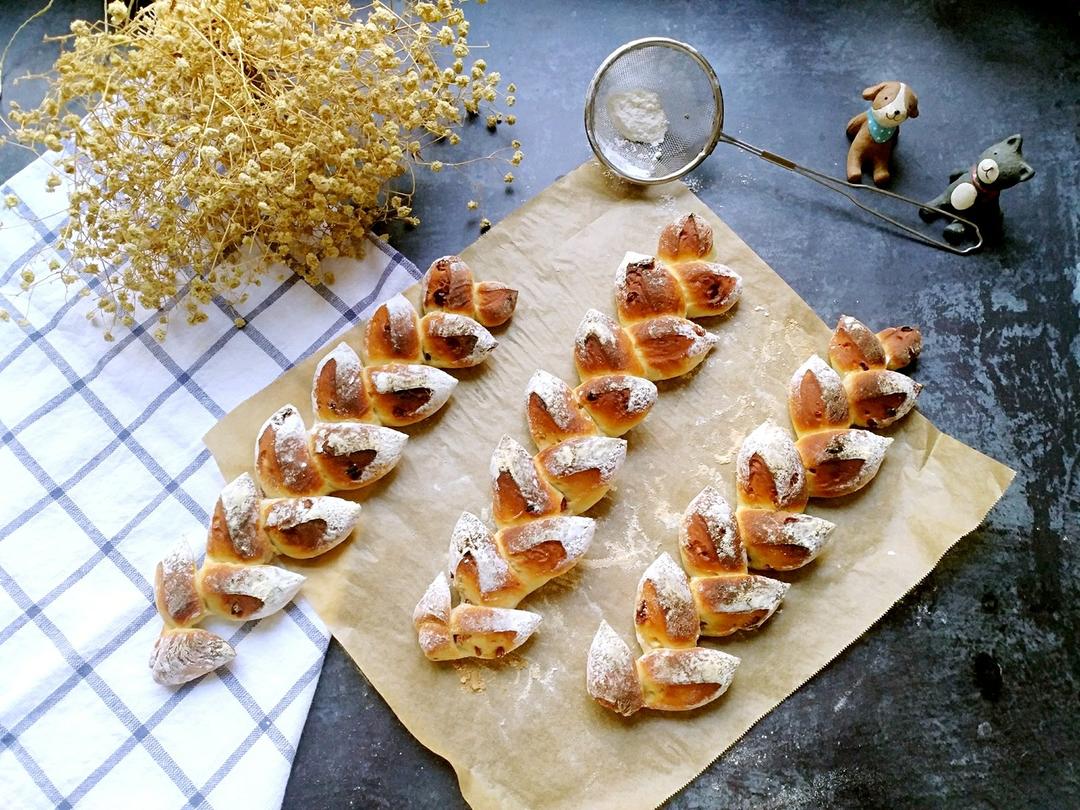 猫不嗔做的【免揉无油超简单】黑橄榄麦穗面包