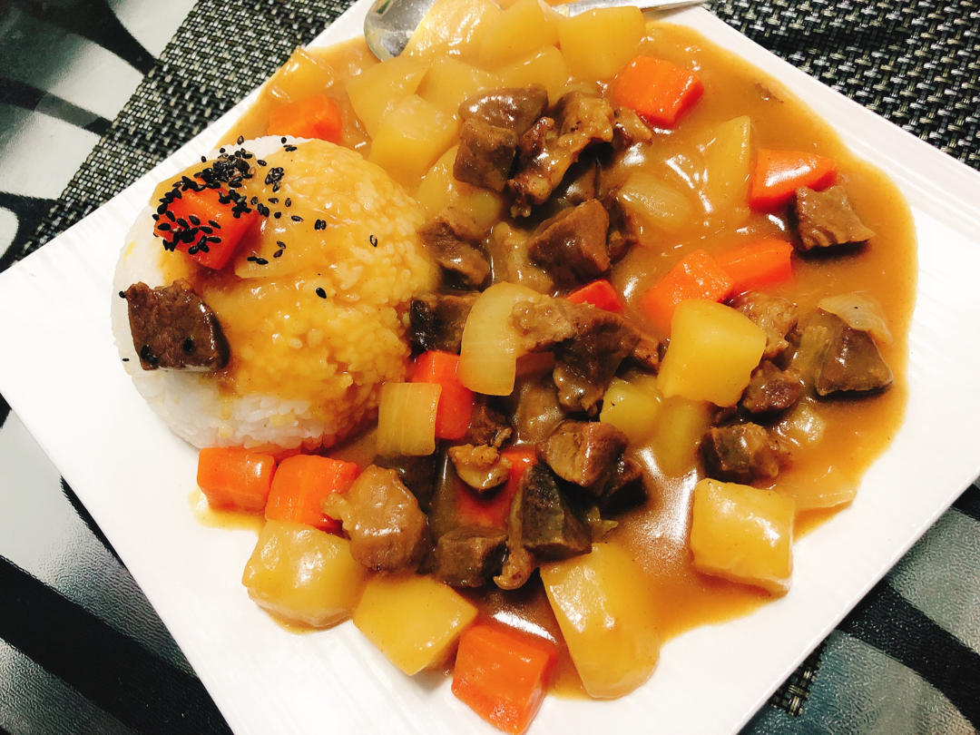 咖喱牛肉饭