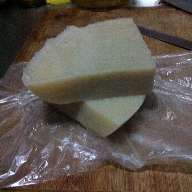 熬制肉皮冻---为小笼包做准备