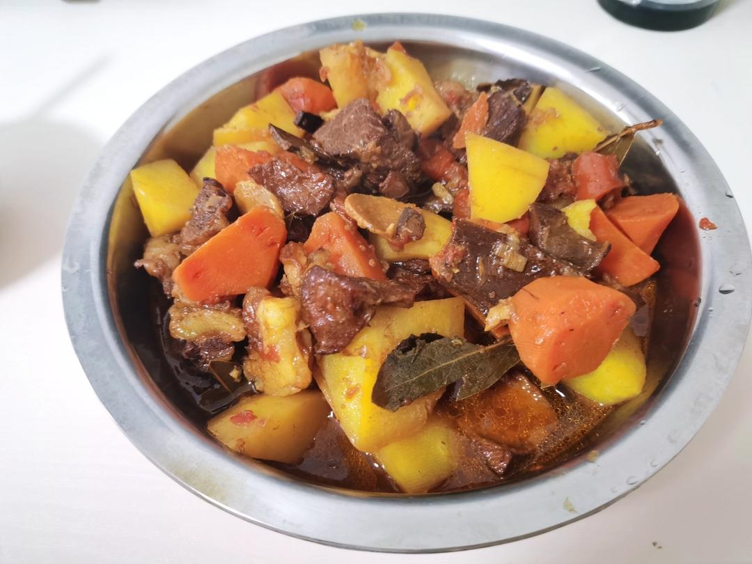 番茄土豆炖牛腩