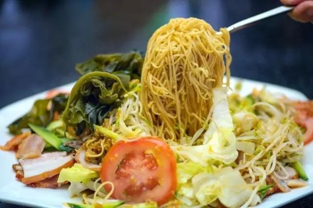 沙拉凉面的做法